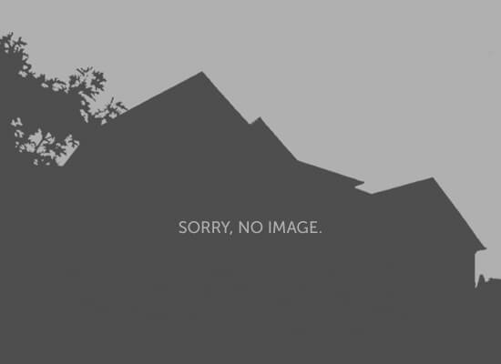 100 Jackson St, Elgin