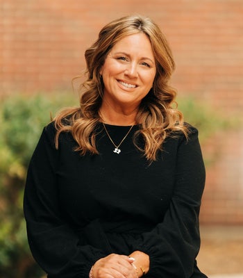 Portrait of Vanessa Marquardt, REALTOR®.