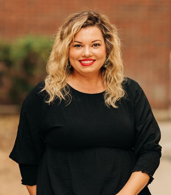 Portrait of Meaghan Barth, REALTOR®.