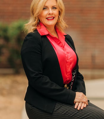 Portrait of Melody Rackley, Broker Associate.