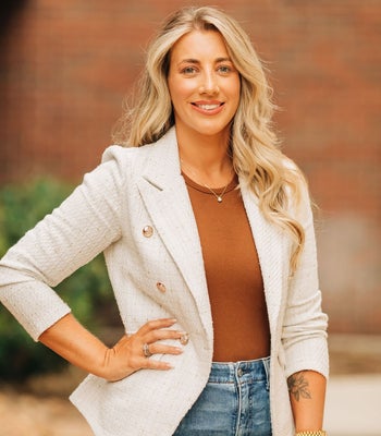 Portrait of Kirsten Christie, REALTOR®.