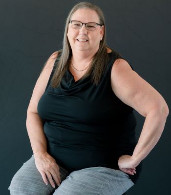 Portrait of Barbara Diggs, Property Manager.