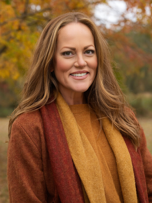 Portrait of Desiree Roquemore, Realtor® SFR® GRI®